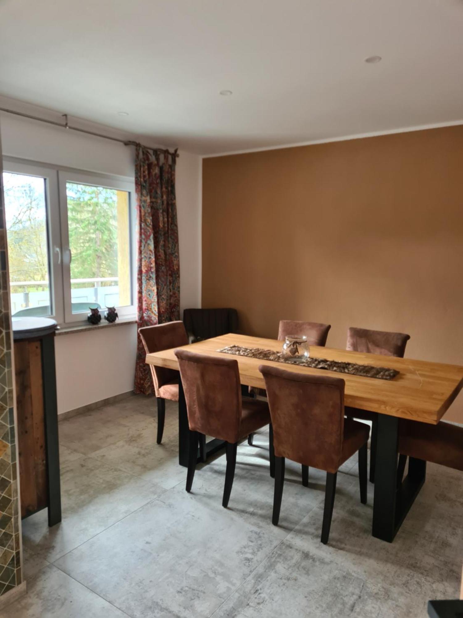 Ferienwohnung Burgblick Pelm Exterior photo